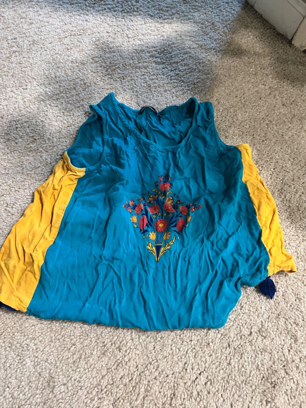 Clothes - Picture 13 of 16